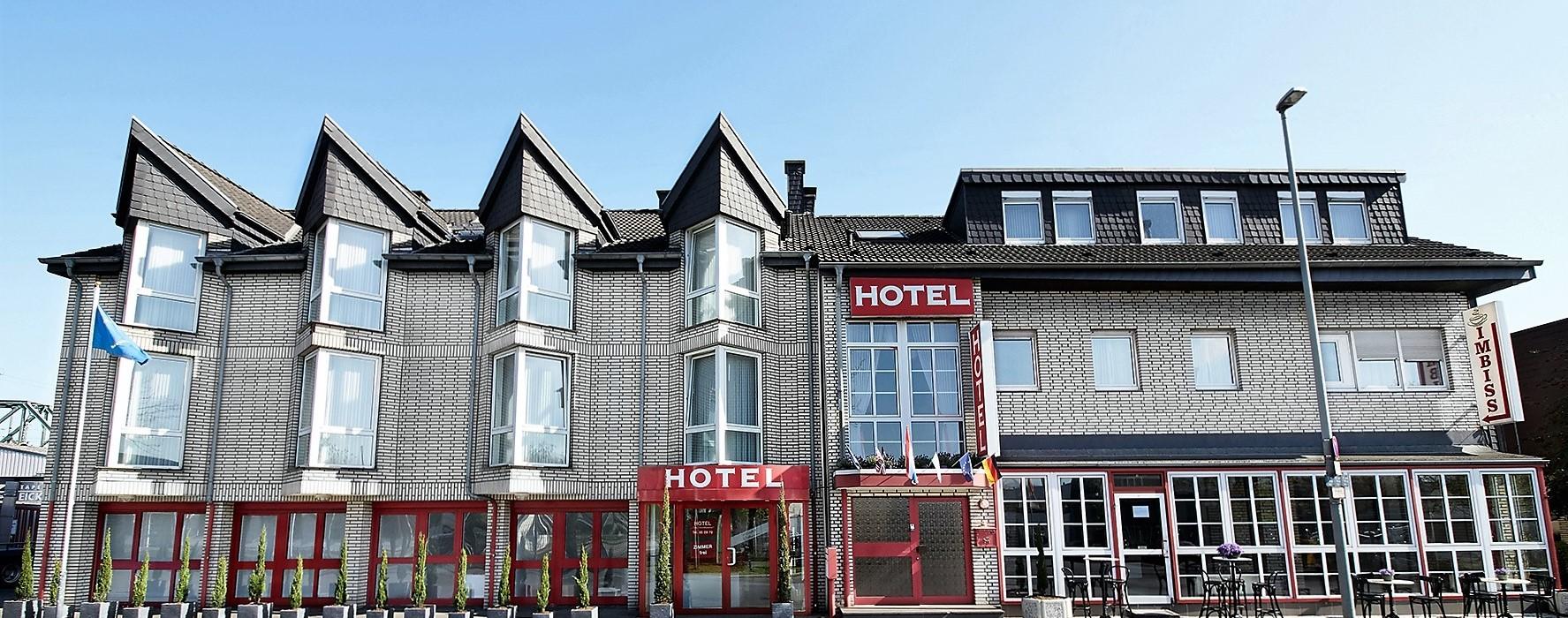 Hotel Zum Eisenhammer Оберхаузен Экстерьер фото
