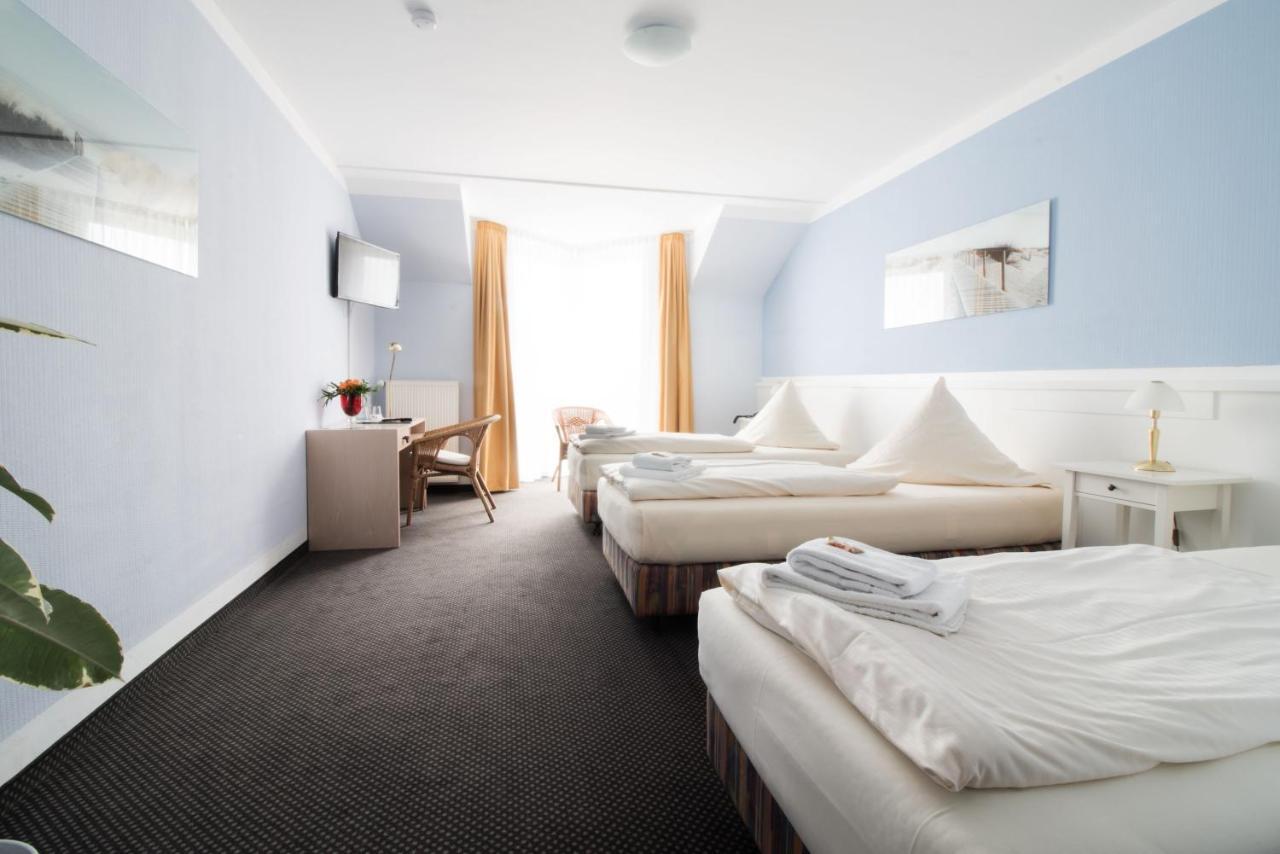 Hotel Zum Eisenhammer Оберхаузен Экстерьер фото